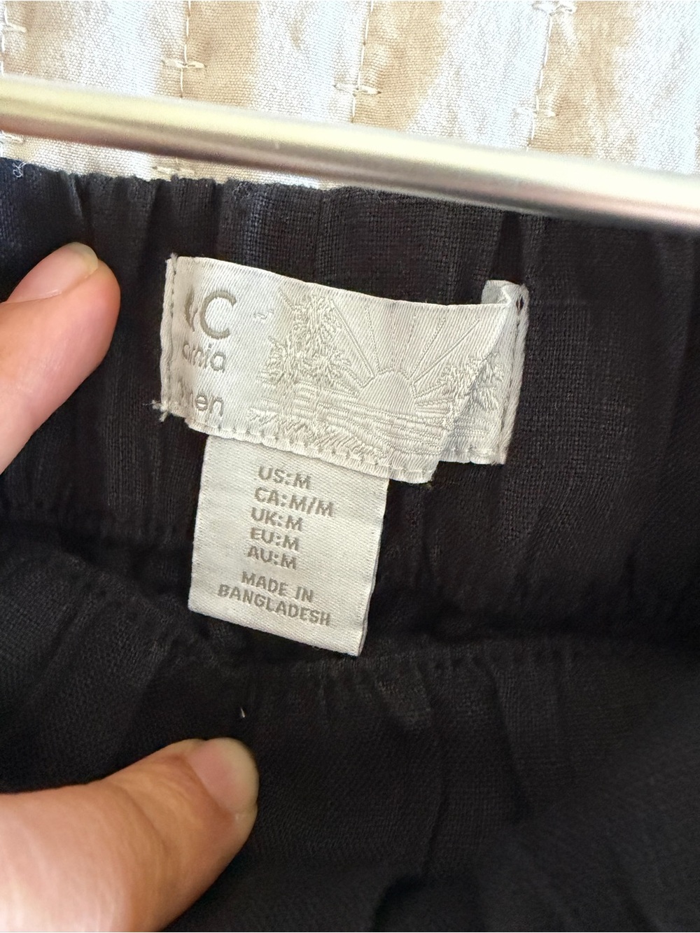 C&C California Black High-Waist Linen Shorts - Picture 3 of 4